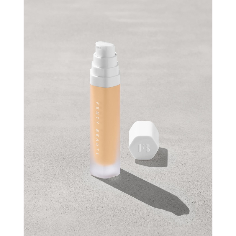 Soft’lit Naturally Luminous Longwear Foundation  225 225