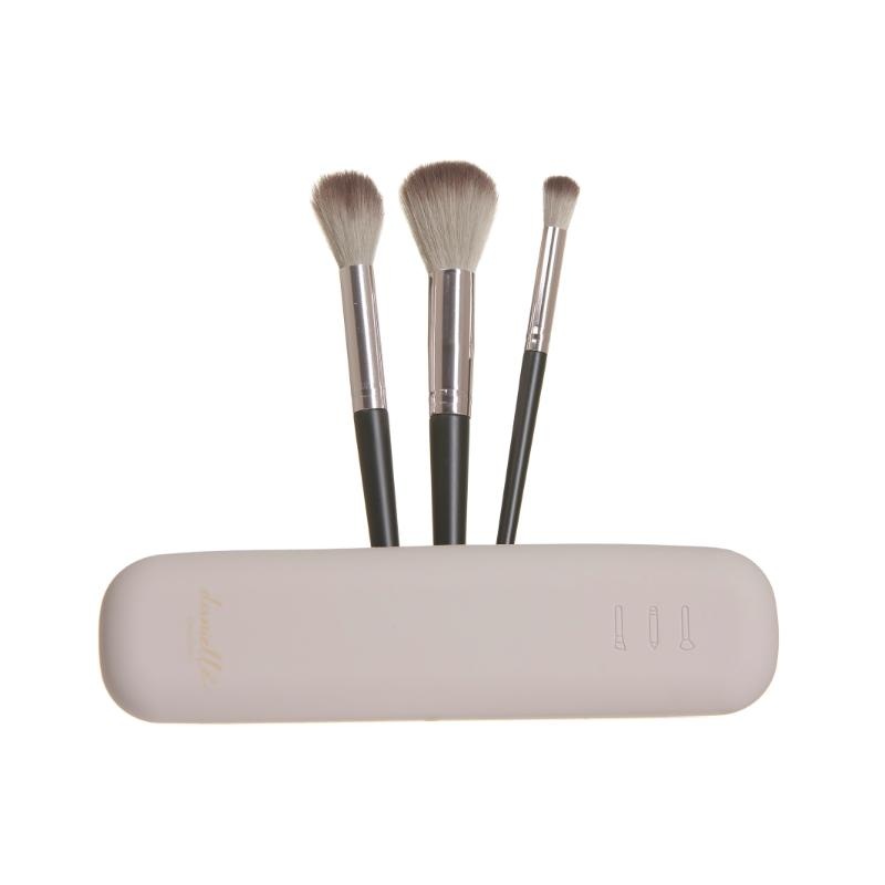 Danielle – Travel Makeup Brushes