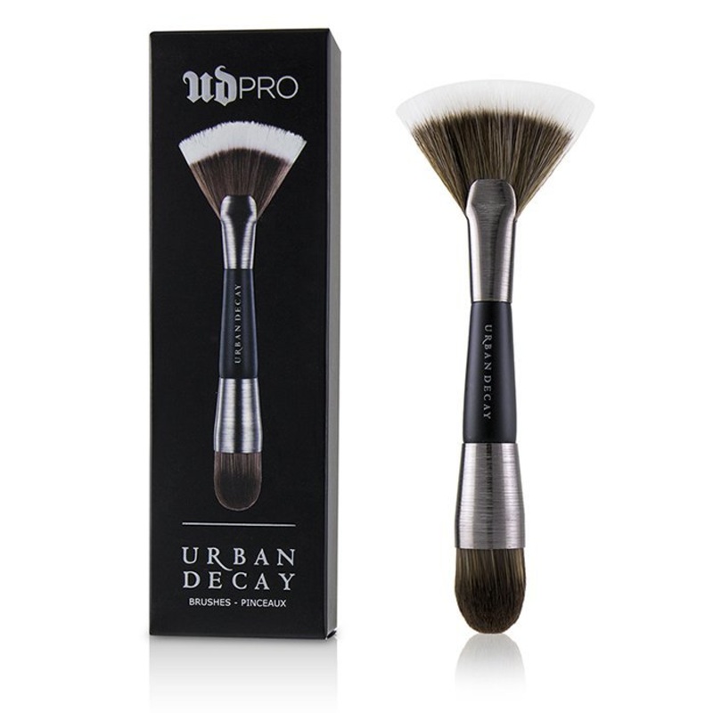 Urban Decay Duo Contour Shapeshifter Face Brush F-113