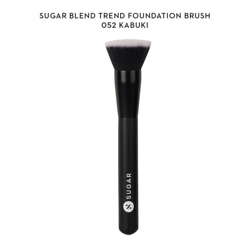 Blend Trend Foundation Brush – 052 Kabuki
