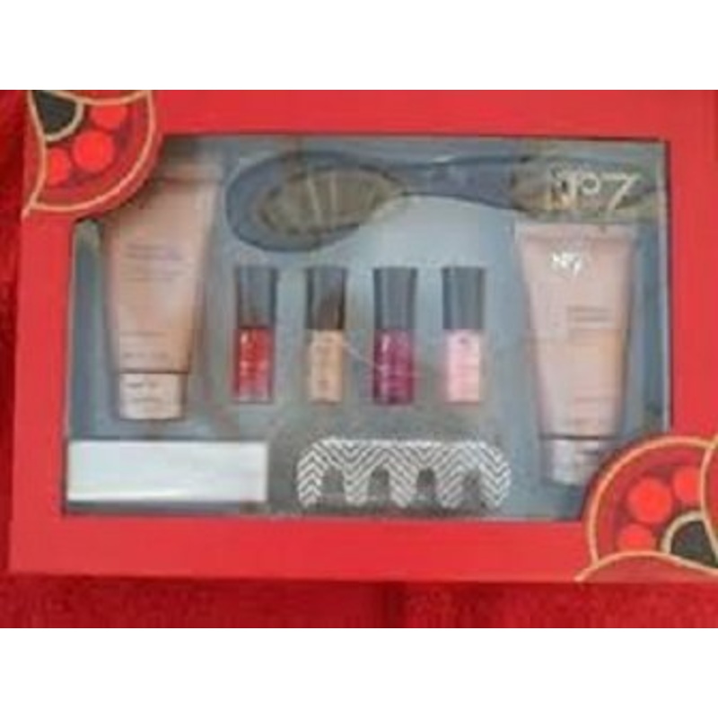 No7 Pamper & Polish Pedicure & Manicure Gift Set