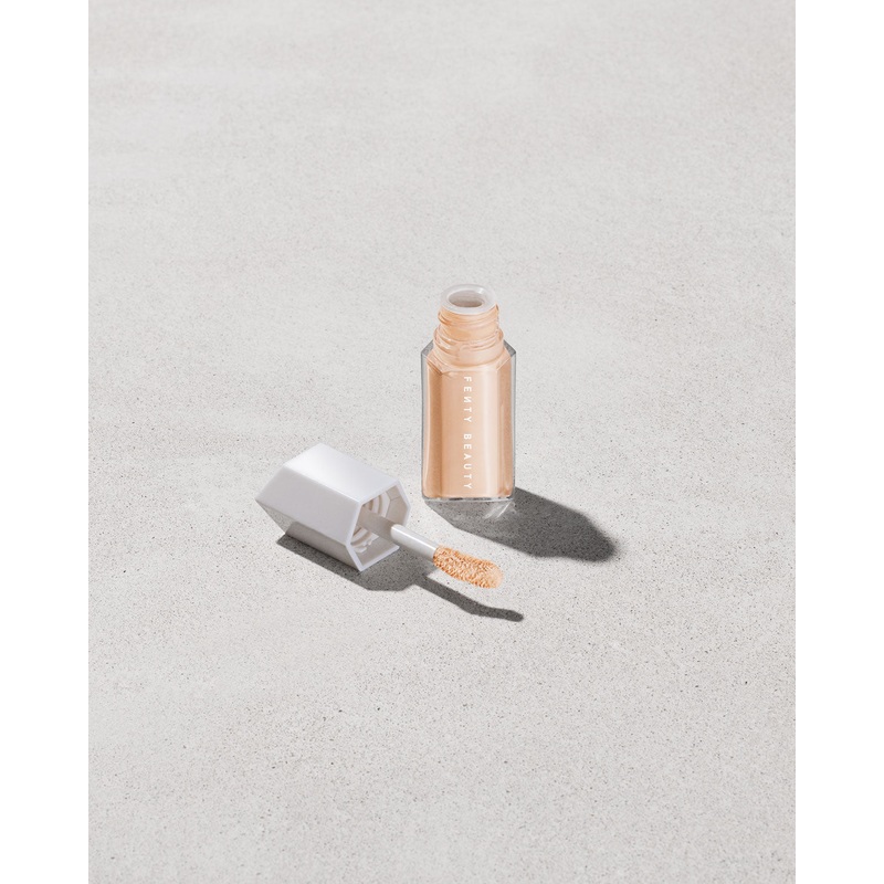 We’re Even Mini Hydrating Longwear Concealer  200C