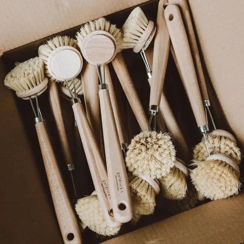 Wooden Dish Brush | Plant-Based Bristles – by Goldrick Dish Brush