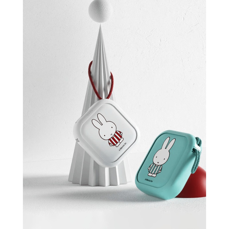 MIPOW x Miffy Wireless Portable Charger Blue