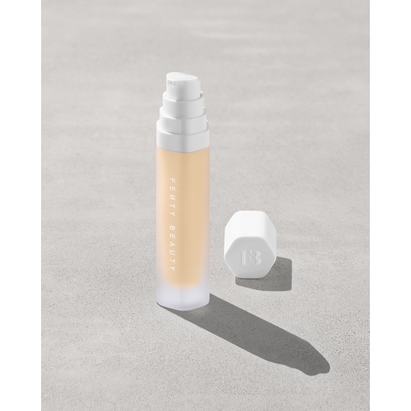 Soft’lit Naturally Luminous Longwear Foundation  130 130